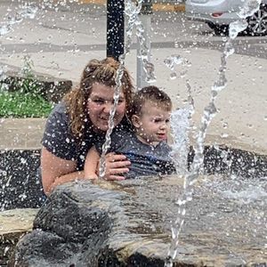 Meet your Posher, Courtney